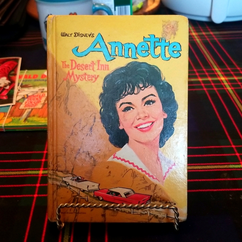 Walt Disney Annette The Desert Inn Mystery Book Vintage